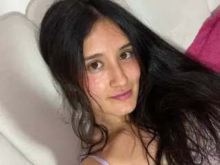 Streamate Nude Webcam of Kimyrosse