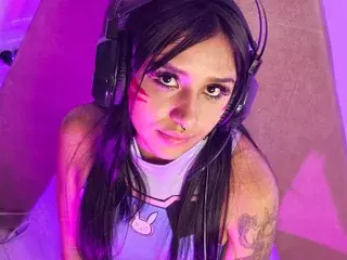 Streamate Adult Video Chat of Ssara_More