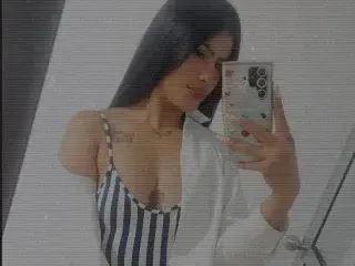 Streamate Adult Video Chat of meilyng_19