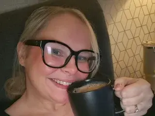Streamate Adult Video Chat of Peachy_English_Blond
