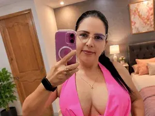 Streamate Adult Webcams of Victoria_Velvet
