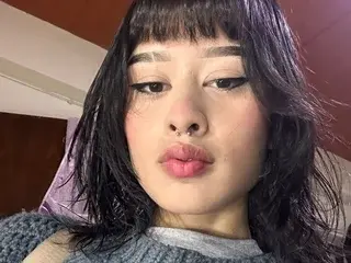 Streamate Sex Chat of MeliStrawberry77