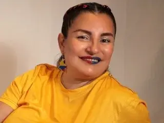 Streamate Free Live Porn of carolina_cruss