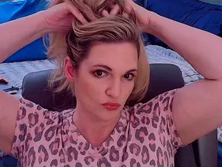 Streamate Nude Webcam of Nina