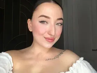 Streamate Free Live Porn of AVA_MAX