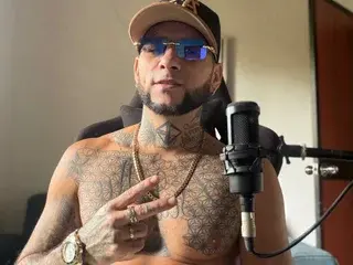 Streamate Sex Cam of RAIYANK