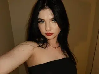 Streamate Live Sex Cam of LioraMoon
