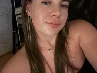 Streamate Free Live Porn of NikaShadow