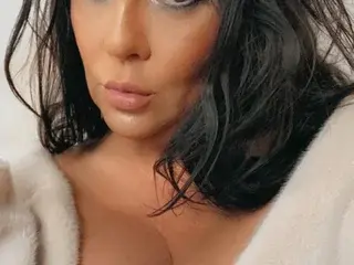 Streamate Free Live Porn of CreamyCami