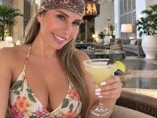 Streamate Live Sex of IvanaKors