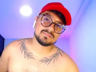 Streamate Nude Webcam of DavidEvans