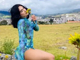Streamate Adult Webcams of Crystal_Kisss