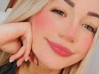 Streamate Sex Cam of Sara019