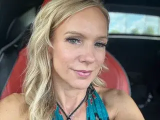Streamate Sex Cam of BellaBare