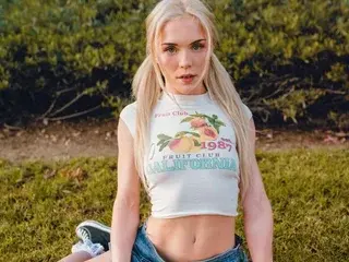 Streamate Sex Cam of DaiseyDesire