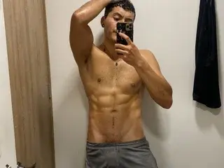 Streamate Best live sex cam show of AronMuller
