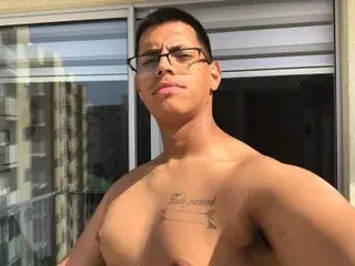 Streamate Nude Webcam of Jhonnbooy