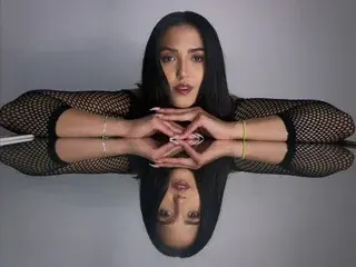 Streamate Sex Cam of Selena_noir