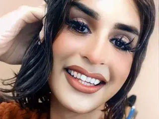 Streamate Live Porn of AlmaNegra32