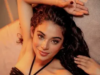 Streamate Live Sex of SaraMonserrat