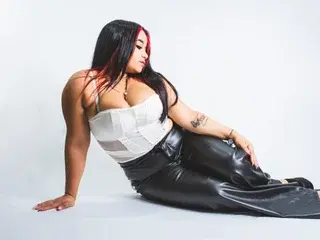 Streamate Live Sex Cam of DisyamilPineda