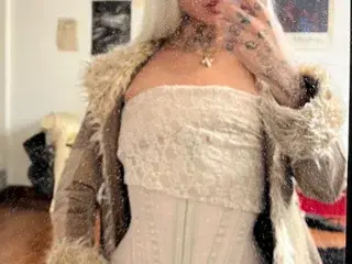 Streamate Nude Webcam of Madisonwood18