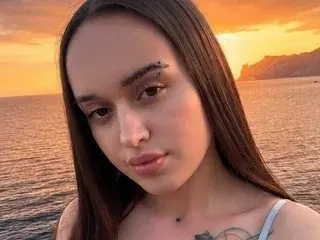 Streamate Sex Cam of MidnightMuse55