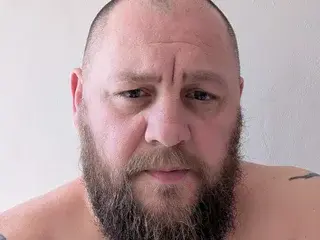 Streamate Sex Chat of BeardedBaldie