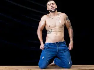 Streamate Nude Webcam of Erickblake