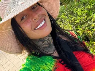 Streamate Free Live Porn of AARISS