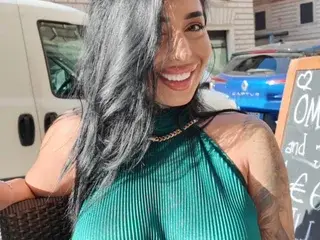 Streamate Live Sex Cam of AARISS