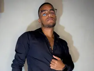 Streamate Watch Live Sex Cams of Latinbigcockxxx