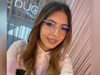 Streamate Adult Webcams of ADELLYINN