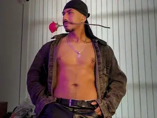 Streamate Free Porn Cam of Master_max