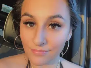 Streamate Nude Webcam of Lilmxedbaddie