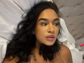 Streamate Adult Video Chat of Sinful_riri