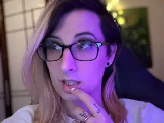 Streamate Free Porn Cam of TinyTarrow