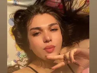 Streamate Free Porn Cam of SaraCabal