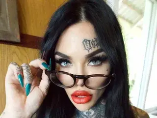 Streamate Free Live Porn of DARKINKEDBABE