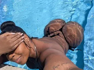 Streamate Sex Cam of melanny_burgos