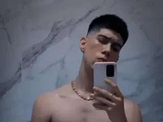 Streamate Best live sex cam show of Jhony33