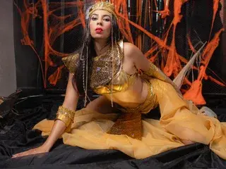 Streamate Nude Webcam of JuliaCenelli