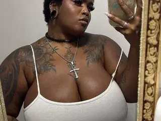 Streamate Live Sex of LaylaCumninngss