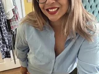 Streamate Live Sex Cam of Zarah_Housewife