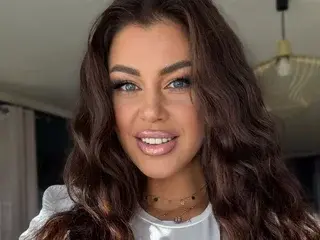 Streamate Best live sex cam show of Amida_Chris