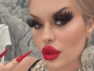 Streamate Nude Webcam of DiamondDollXX