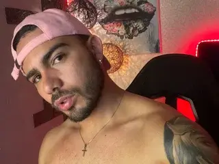 Streamate Watch Live Sex Cams of hairyboyx