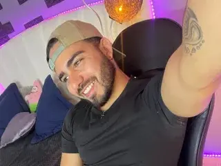Streamate Live Porn of hairyboyx