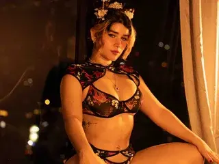 Streamate Best live sex cam show of MaraMaison
