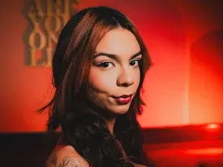 Streamate Sex Cam of CaeliThalyana22